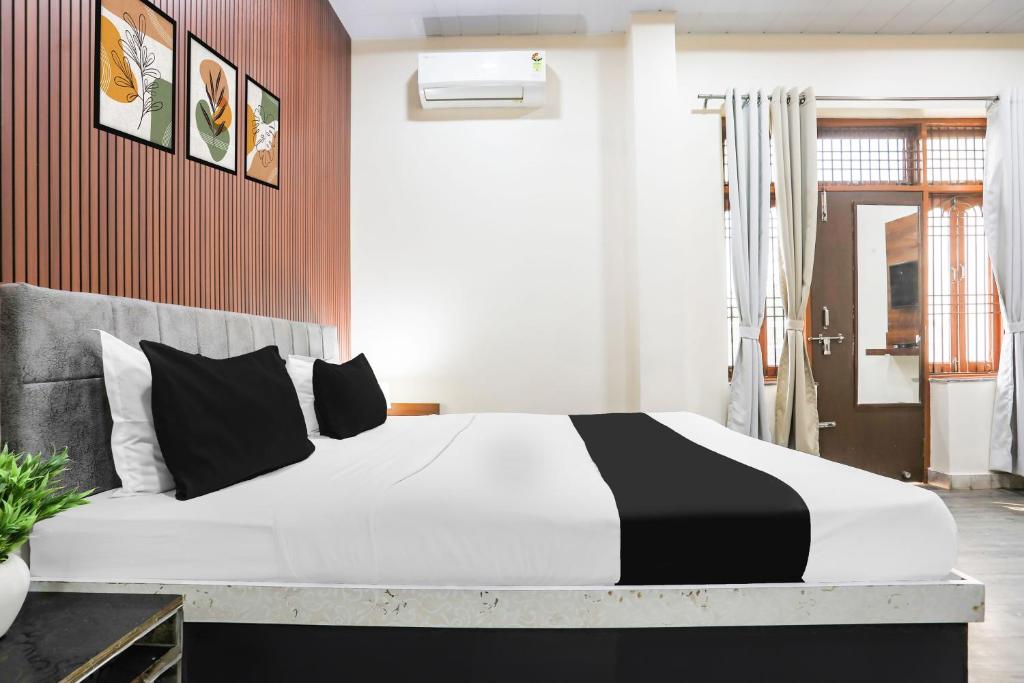 Super Collection O Jagannath Mandir Road (Formerly Paradise Residency) - Image 1